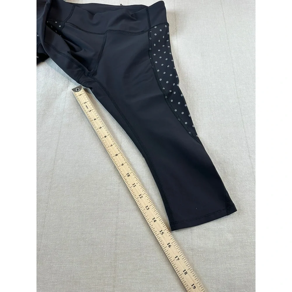 Lululemon | Tight Stuff Crop (15